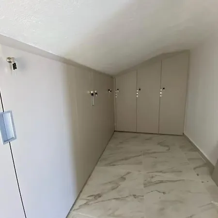 Apartment Elias